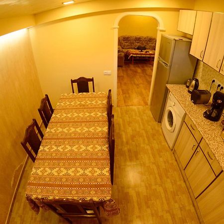 Your Hostel Yerevan Exterior foto