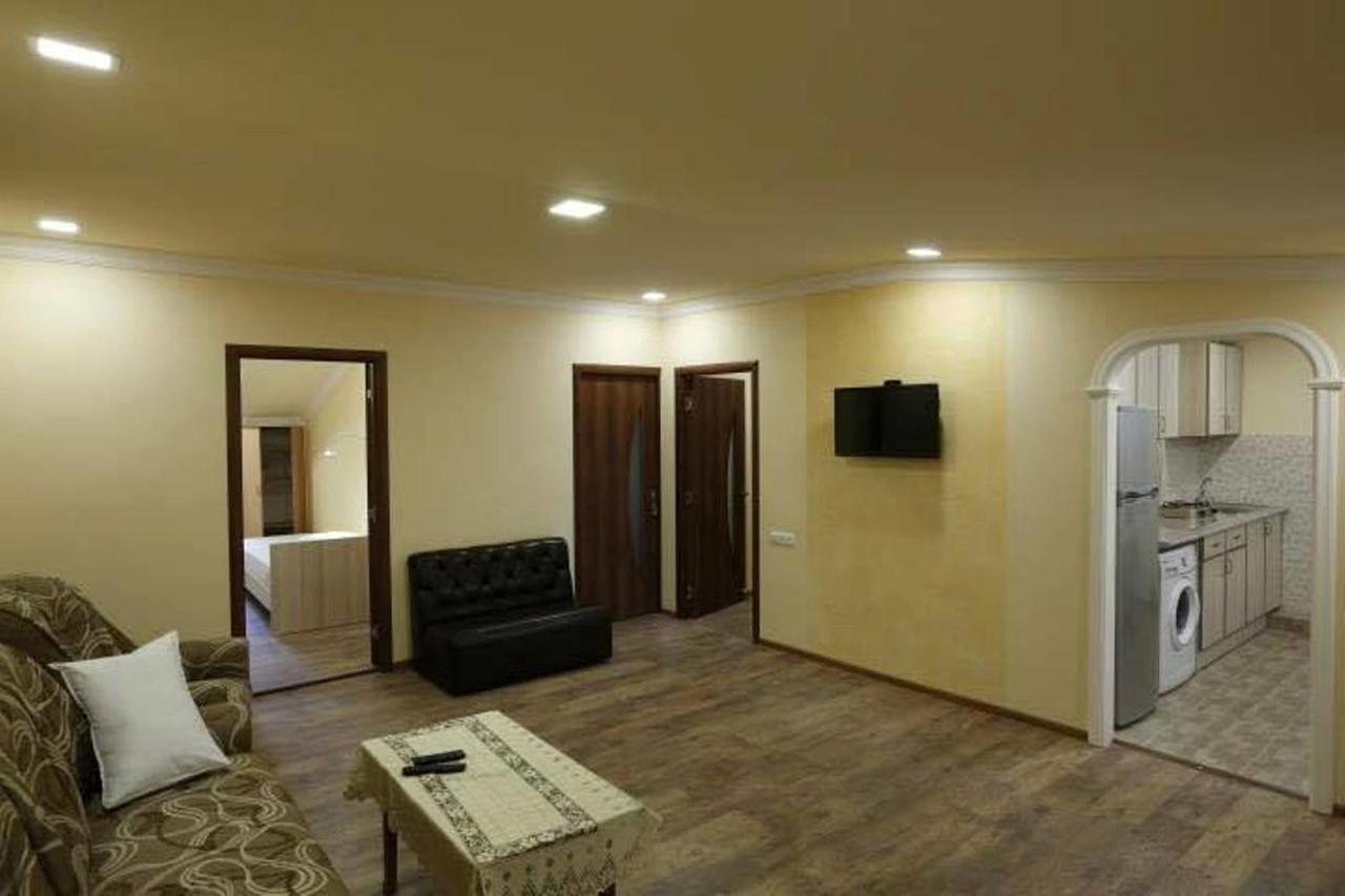 Your Hostel Yerevan Exterior foto