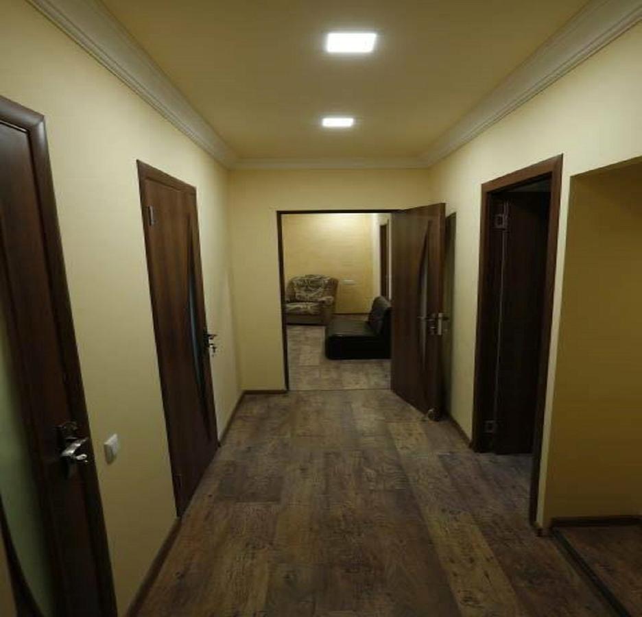 Your Hostel Yerevan Exterior foto