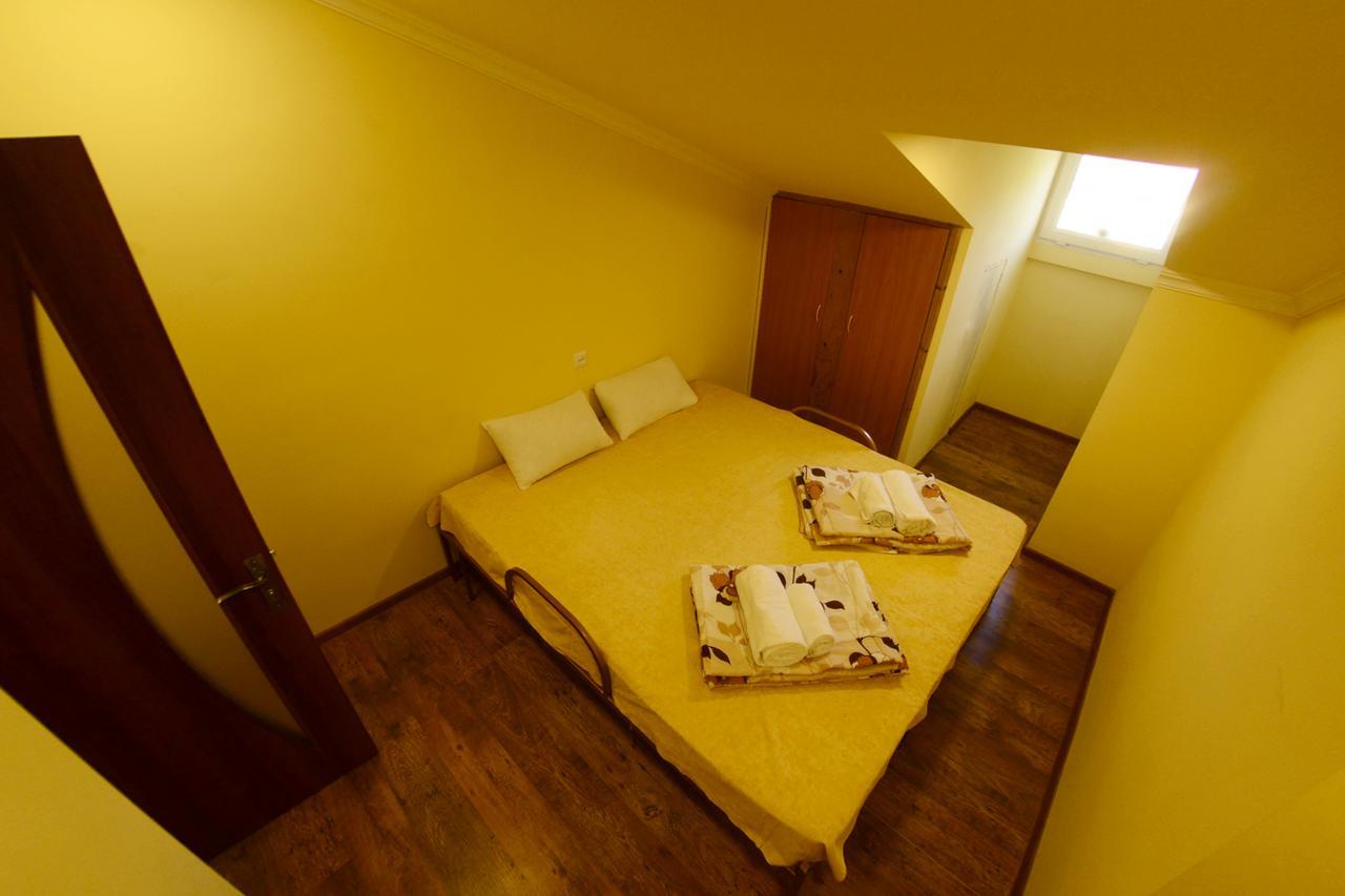 Your Hostel Yerevan Exterior foto